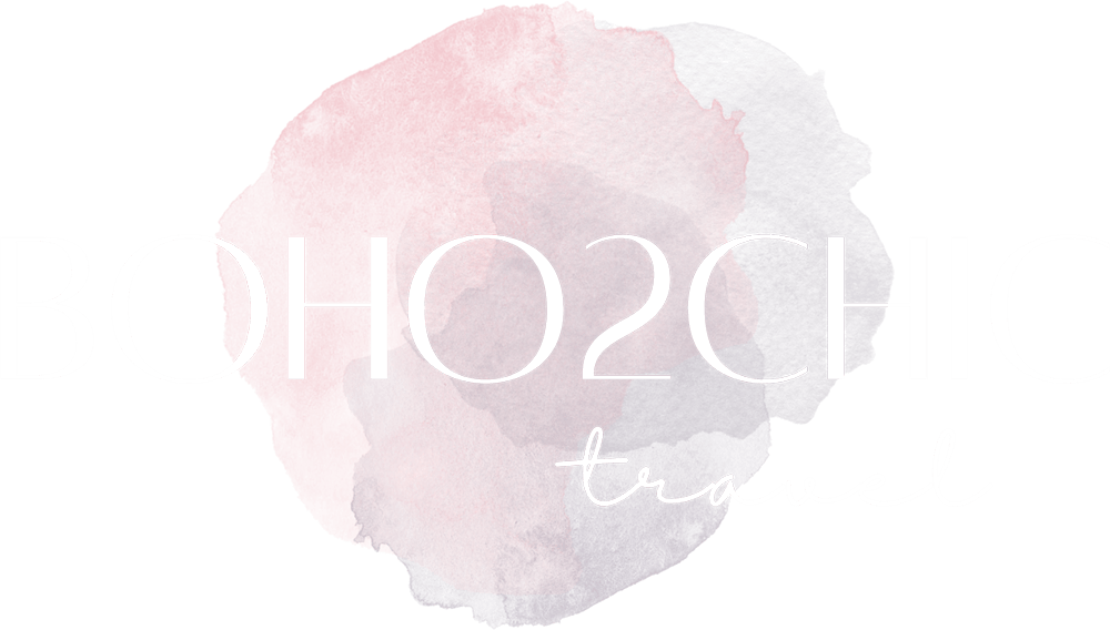 The logo of boho2chic travel with transparent background